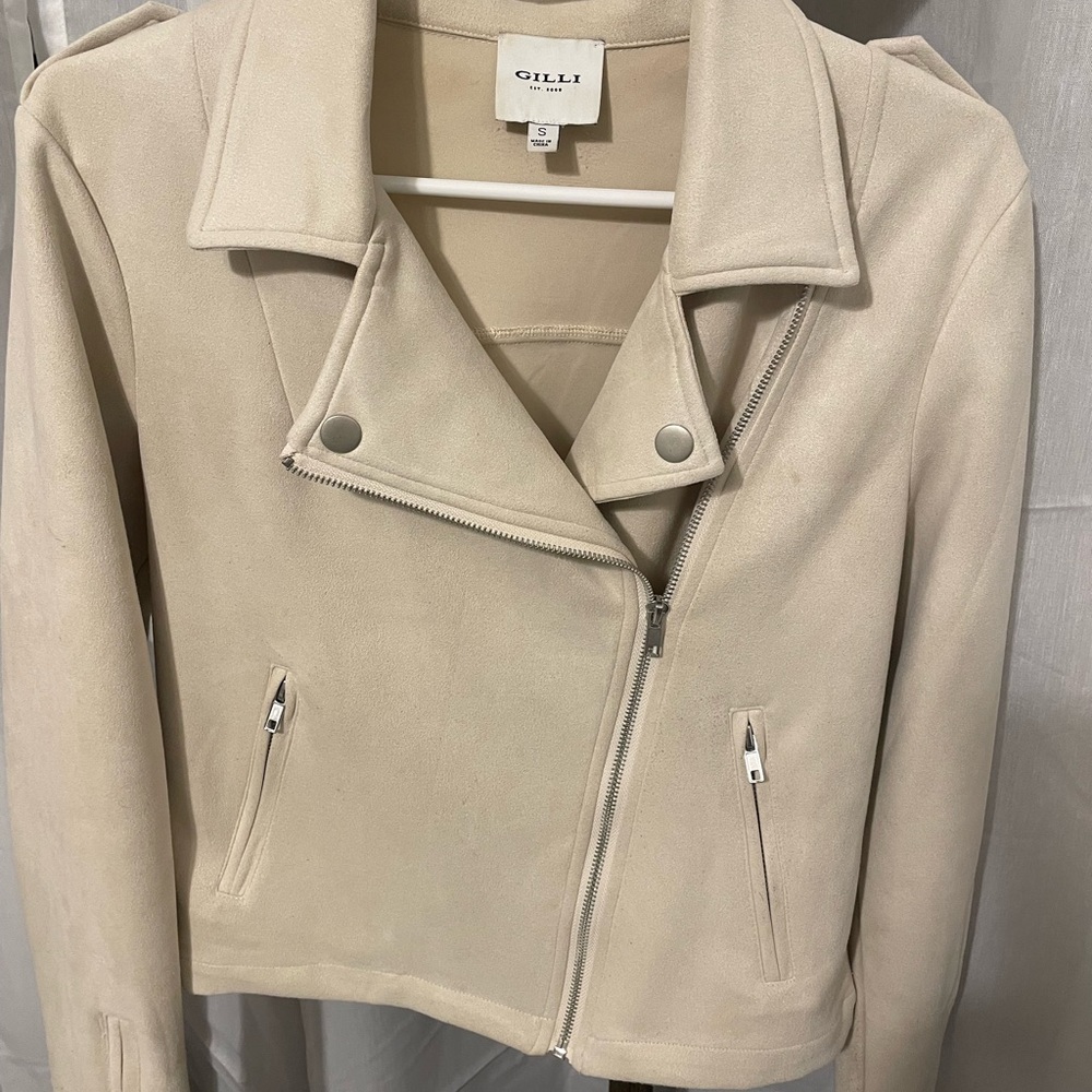 Gilli suede jacket. Gently used. Cream color.